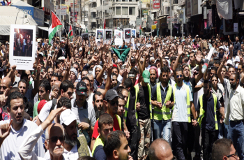 مسيرات جماهيرية اردنية تطالب بدعم صمود اهل غزة وتستنكر الانحياز الاميركي لاسرائيل