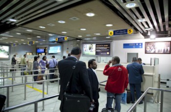 إجراءات تنفيذية قريبا لرد ضريبة المغادرة من مطارات عمان