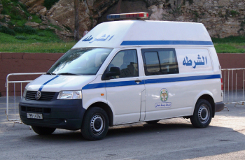 القبض على مطلوب بحقه 64 طلباً في عمان