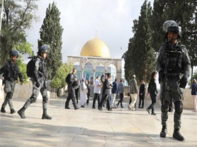 شهيد في جنين و42 معتقلا بالضفة