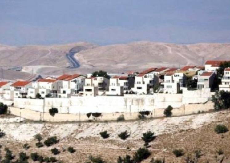 الاحتلال يشرعن بؤرة استيطانية جديدة في رام الله