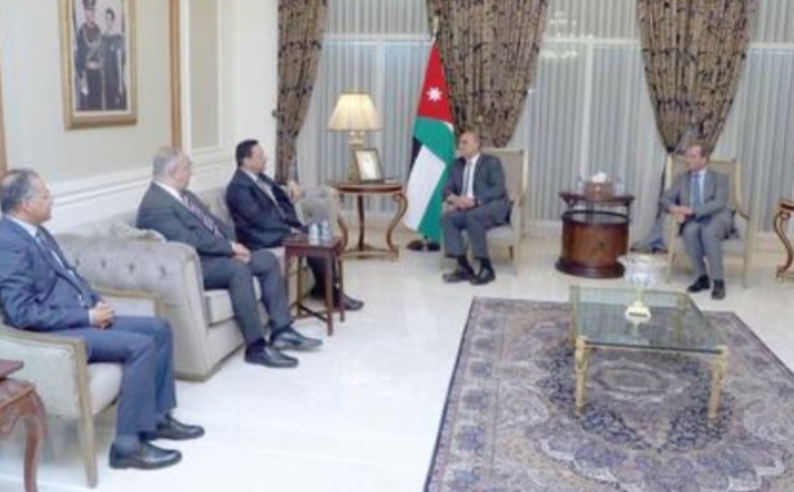 رئيس الوزراء يؤكد العلاقة الإستراتيجية مع مصر