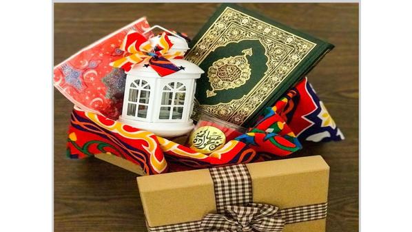 الأردن : أطفال وشباب يوزعون الماء والتمر قبيل الأذان