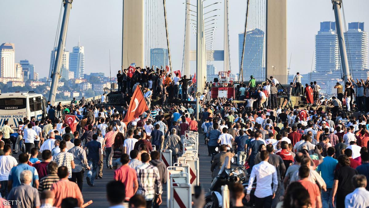 دبلوماسيين وعائلات تركية يطلبون اللجوء لألمانيا