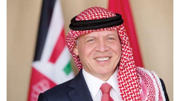 الملك يهنئ بعيد استقلال الجزائر