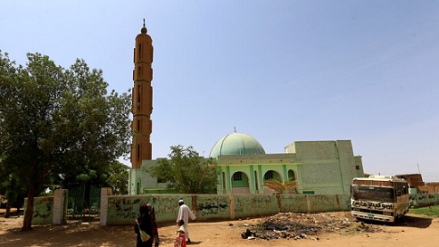 جريمة قتل صادمة في السودان.. أجهز على غريمه أثناء سجوده للصلاة