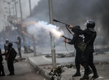 مصر: اشتباكات بين الأمن ومتظاهرين رافضين لترشح السيسي