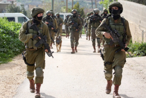 الاحتلال يطلق النار على فلسطيني بزعم محاولته تنفيذ عملية طعن