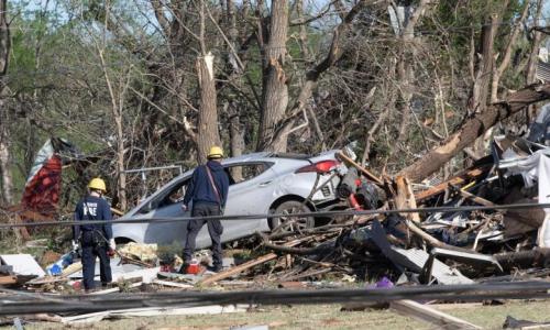 إعصار يدمر أكثر من 1000 مبنى في كنساس الأميركية