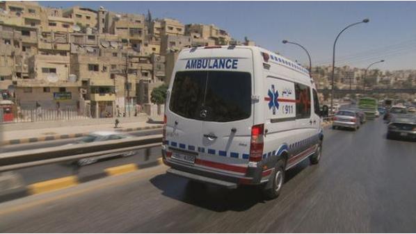 وفاة واصابتان بتصادم مركبتين على طريق جرش الزرقاء