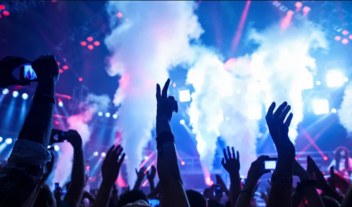 الحكومة: اغلاق الخمّارات والملاهي الليلية في رمضان