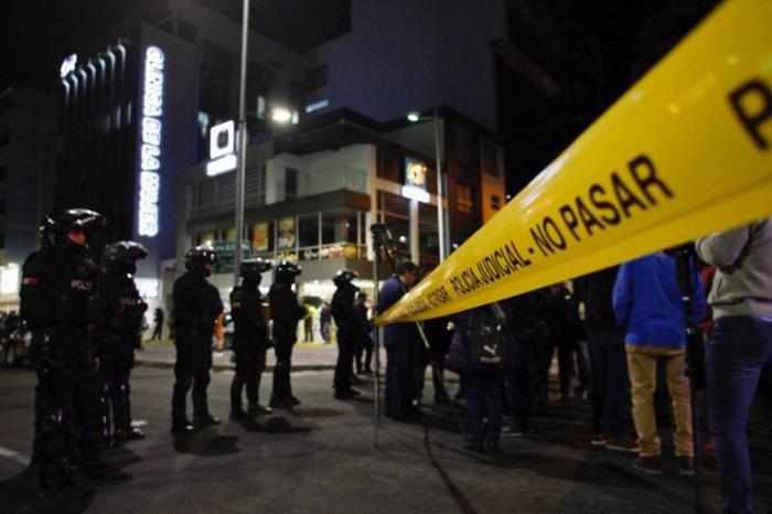 الإكوادور .. 4 آلاف شرطي لنقل زعيم أقوى العصابات إلى سجن