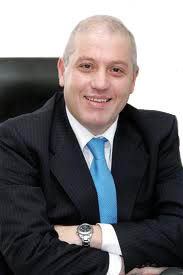 الهجرة الطوعية واللجوء القسري