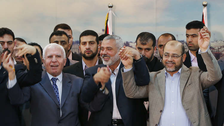 صحيفة: فتح لن تمنح حماس أكثر من مقعد في مقاعد المعارضة!