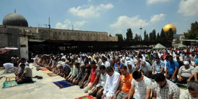 الاحتلال يقرر منع اهالي غزة من الصلاة في الاقصى